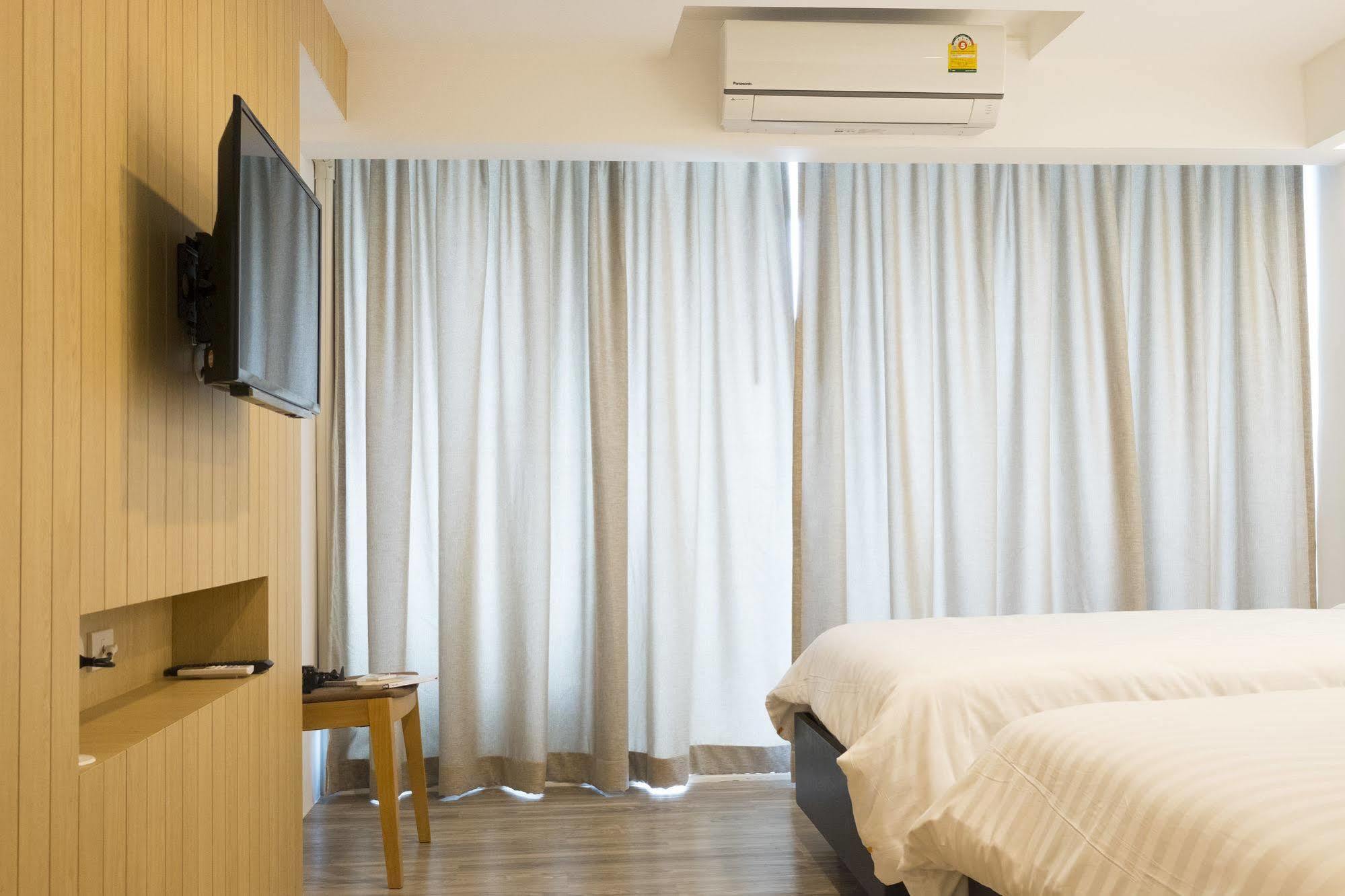 Pj Inn Pattaya Extérieur photo